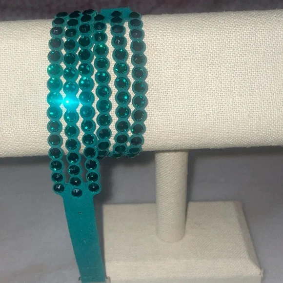 Green Crystal Swarovski crystal bracelet adjustable - Picture 1 of 3